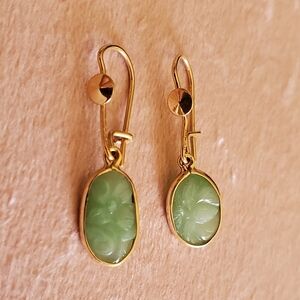 Antique 14k Gold Carved Jade Earrings
